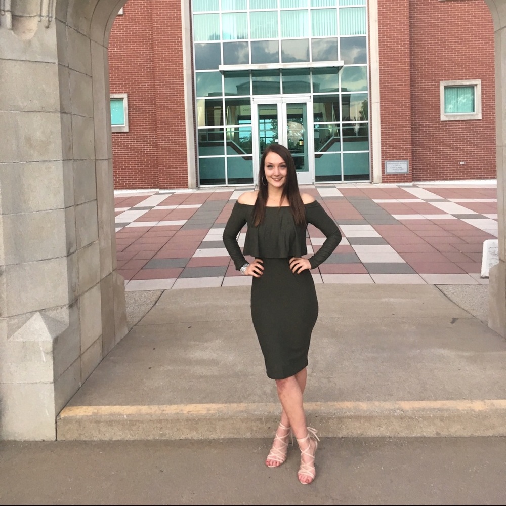 Meet your Posher, Emma